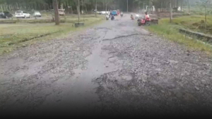 Kerusakan Jalan Kabupaten Tasikmalaya Ganggu Aktivitas Warga