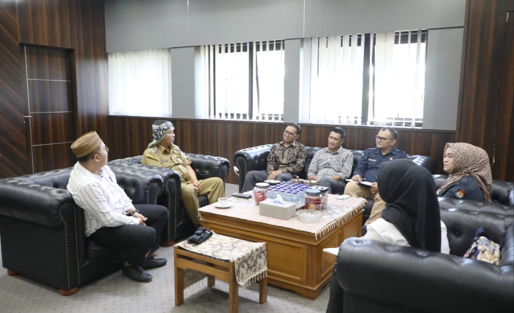 Diky Candranegara Cari Solusi Darurat untuk Kantor KPU Kota Tasikmalaya