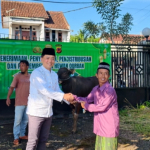 Polres Tasikmalaya Salurkan 11 Sapi dan 16 Domba di Iduladha 1447 H