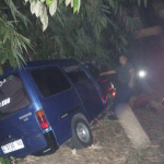 Respon Cepat Damkar Ciamis Evakuasi Mobil Terperosok di Cikoneng