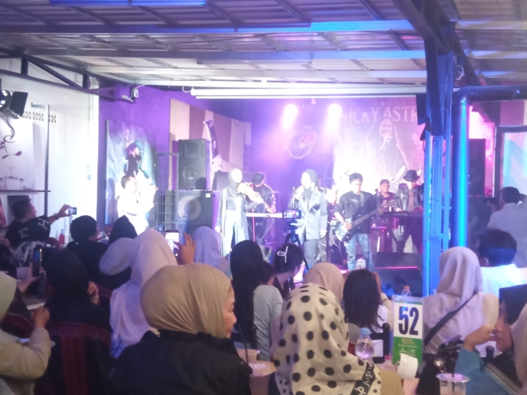 A Tribute Nicky Astria di Tasikmalaya Sukses Sedot Ratusan Penonton