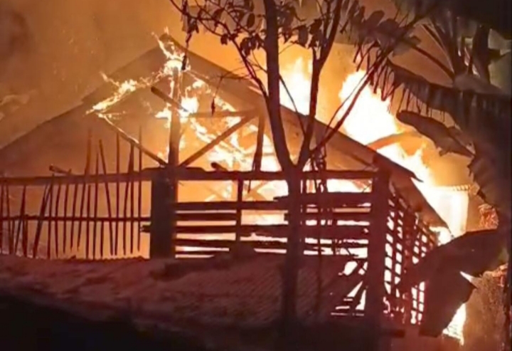 Kebakaran Pabrik Cobek Kayu Tasikmalaya Picu Kerusakan Parah