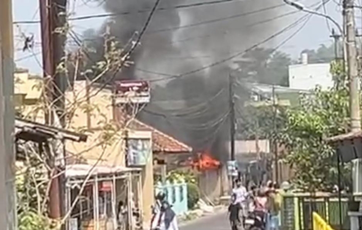 Kebakaran di Rancabango Tasikmalaya Saat Salat Jumat, Warga Panik
