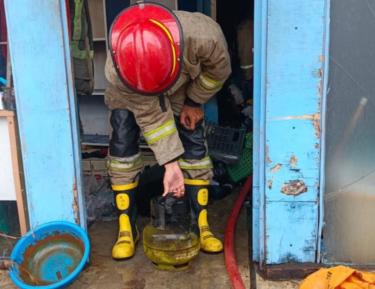 Kebakaran Tabung Gas Tasikmalaya Hanguskan Area Laundry