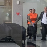 Silmy Karim Menyerahkan Diri ke KPK Usai OTT Imigrasi